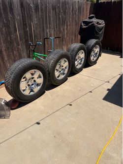 Wheels/tires