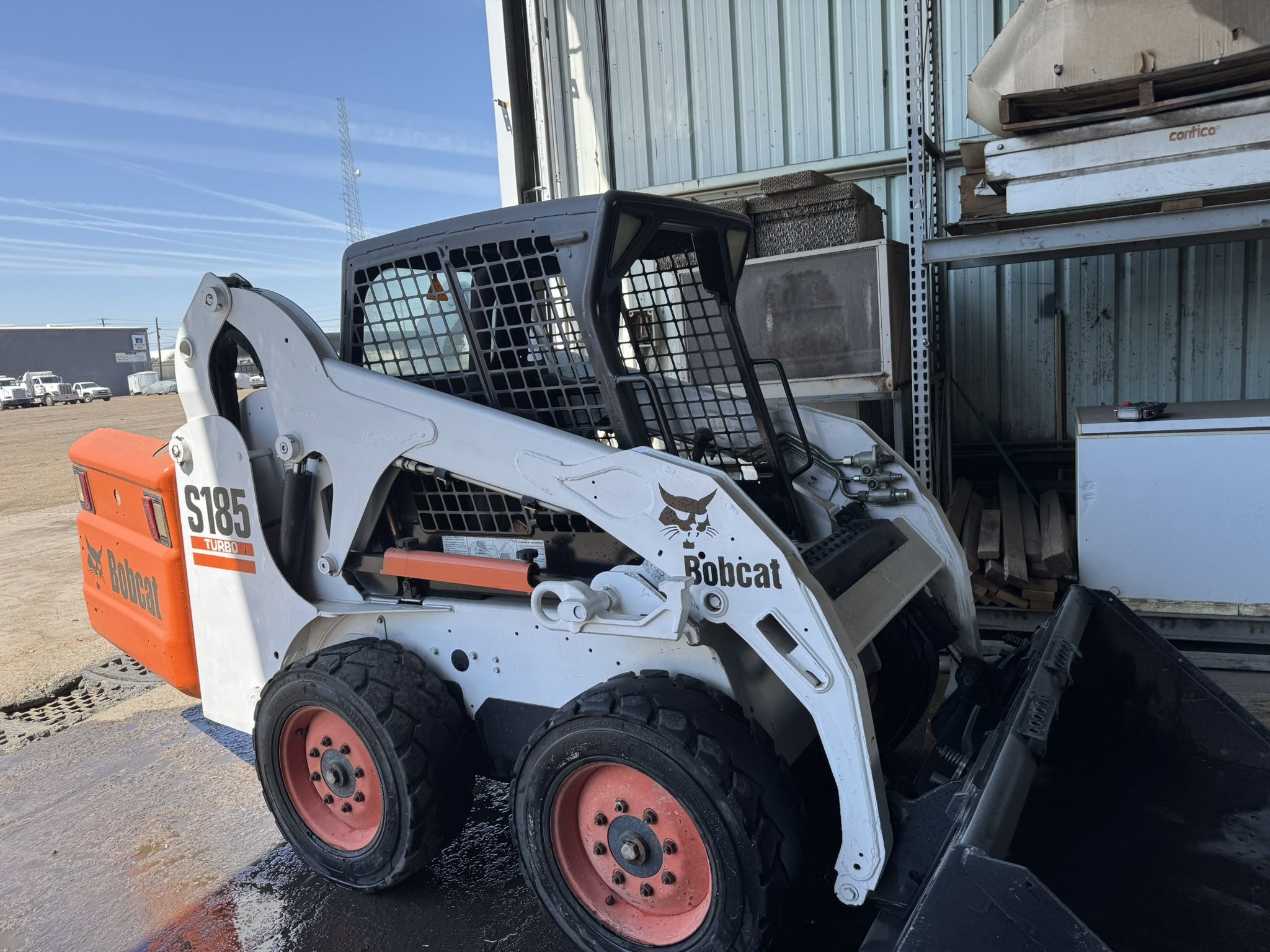 2005 S185 Bobcat Skid Steer 2460 Hrs