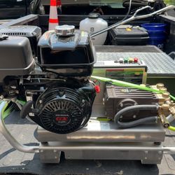   4GPM 4000psi Belt Driven Pressure Washer on Truck Skid W/Extras