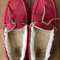 Ugg Loafer Slippers Size 10 Red Suede 