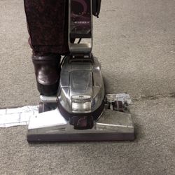 96091 Kirby G5D Vintage Upright Self Driving Vacuum Cleaner W/ Multiple Attachments 563585