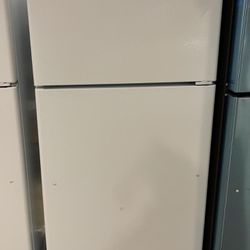 New! Top Freezer Refrigerator General Electric #154