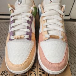 Nike WMNS Dunk Low SE "Sun Club" (W 10.5/ M 9)