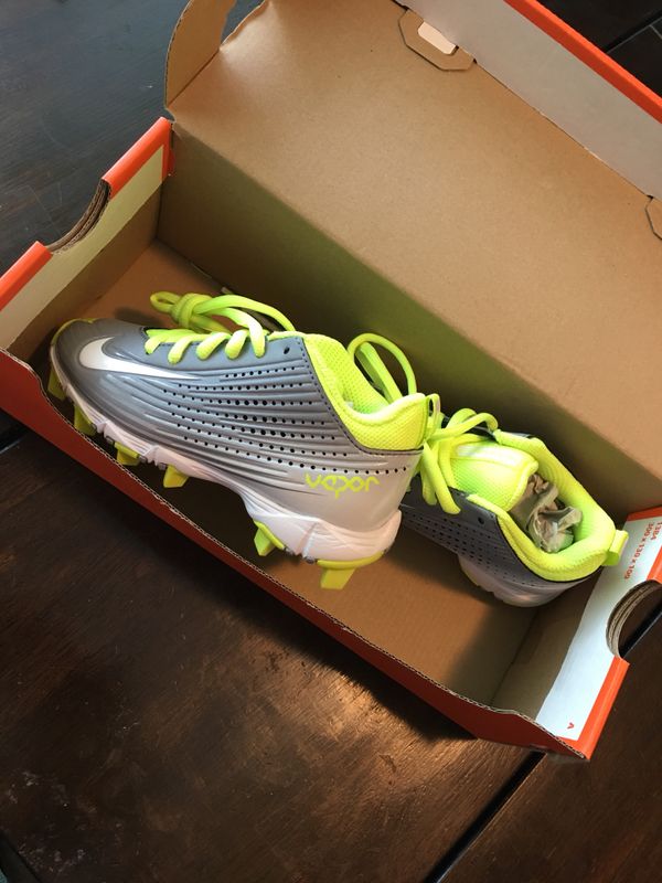 size 10c cleats