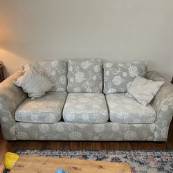 Couch (well used)