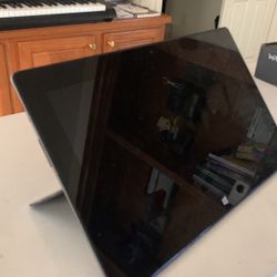 Surface pro 2 - 240GB, i5, 8GB RAM