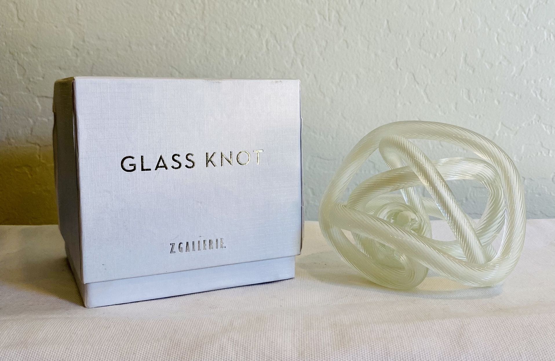 Z Galleries White Glass Knot Decor