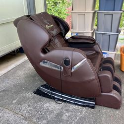 Working Massage Chair