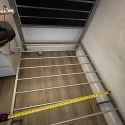 Metal Bed Frame With Mattress 