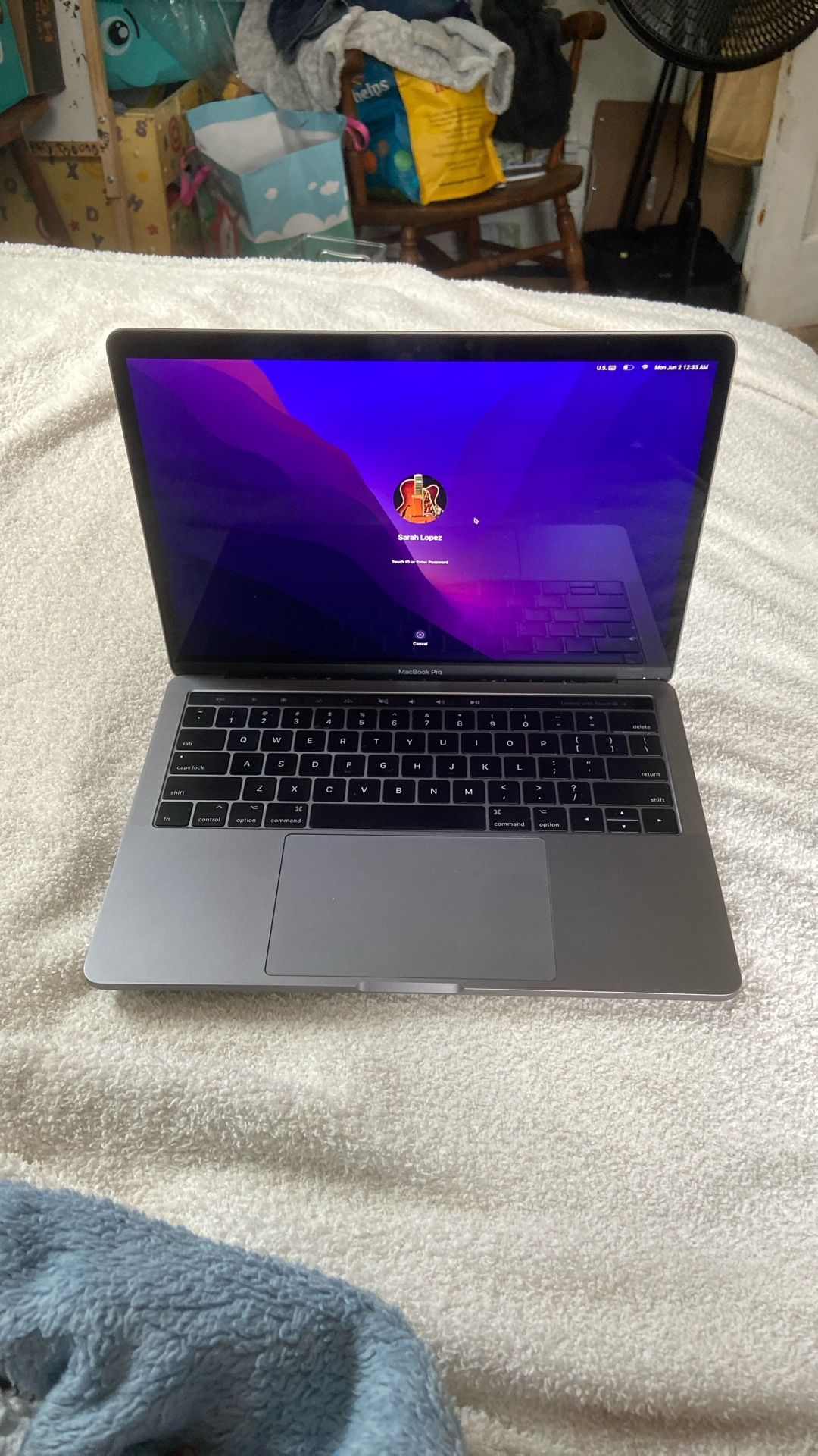 Apple 13in MacBook Pro 2017 willing to negotiate