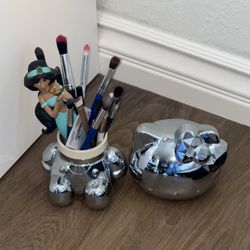 Hello Kitty Pencil Makeup Brushes Holder