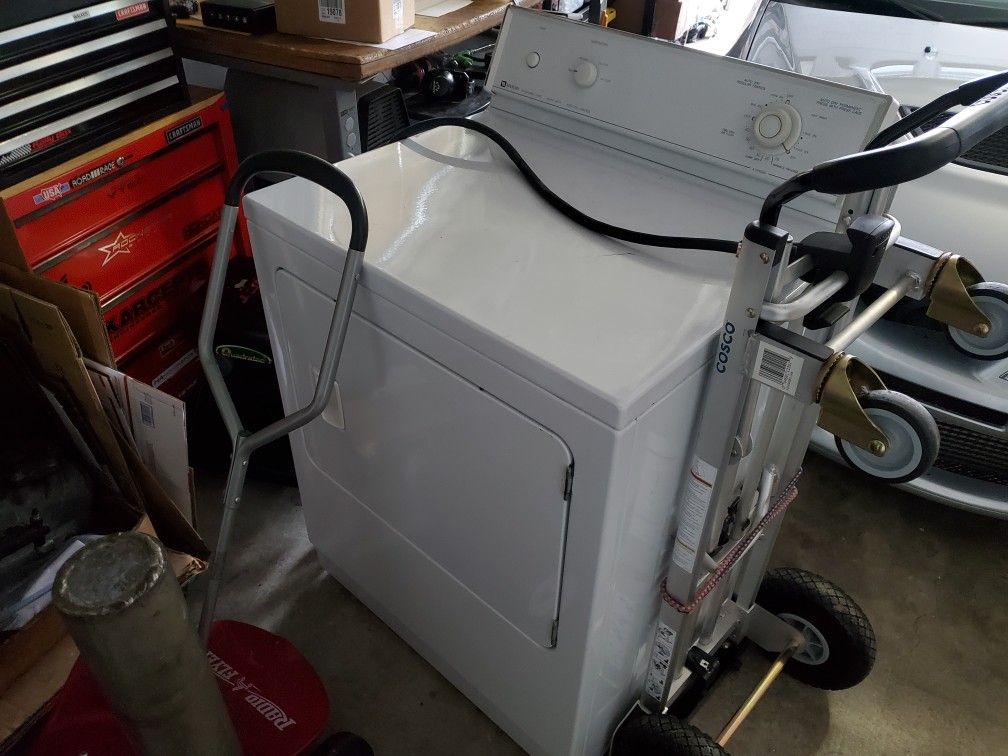 Maytag Electric Clothes Dryer for Sale in Marysville, WA OfferUp