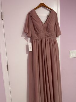 Beautiful Long Gown. Bridesmaid Dress. Long Dress, Chiffon Type Material, Wedding Dress, Mother Of Bride Dress. Party Dress. 