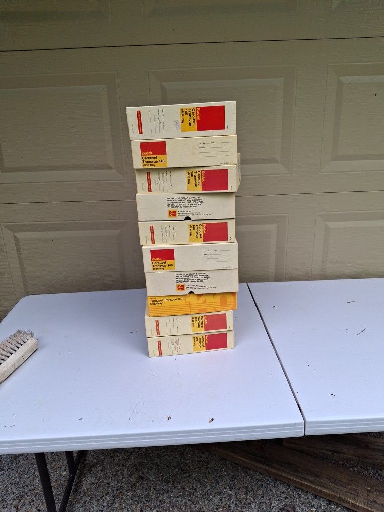 10 Kodak Carousel Trays #140 slides