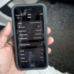 SE 3rd Generation. 64 Gigabytes + Accessories