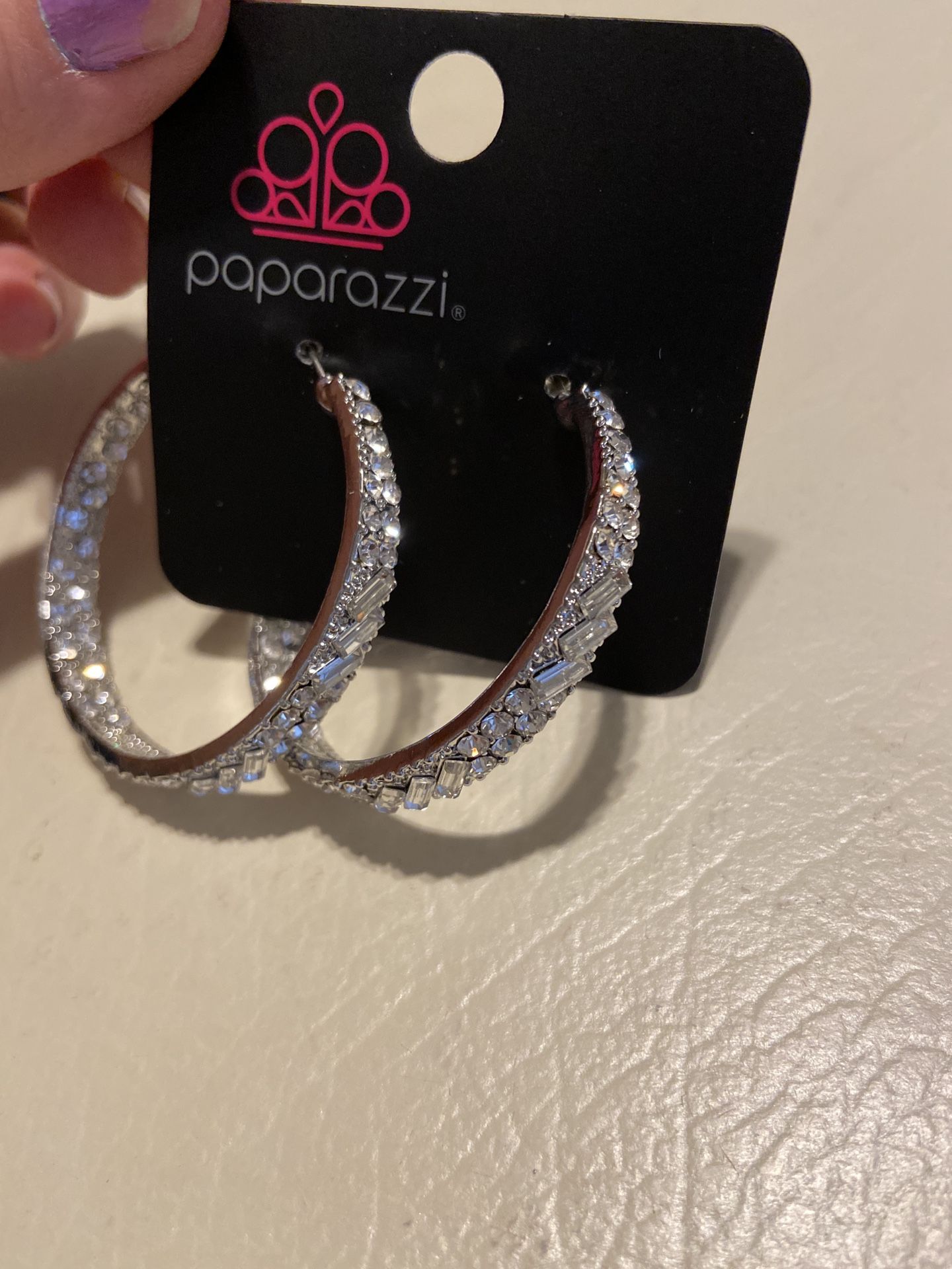 Hoops earrings