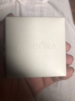 Pandora diamond earrings box