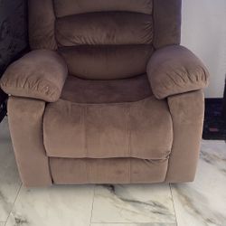Recliner Super Soft Used For 3 Months.  