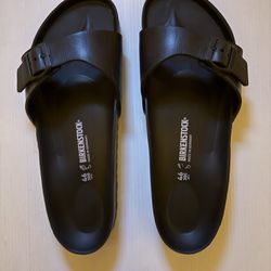 Birkenstock Black Sandals size 13 almost new