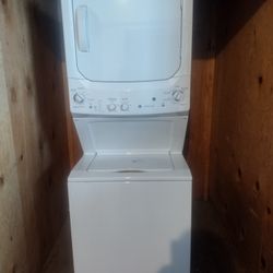 Stackable Washer And Dryer Good Condition Works Good GE
