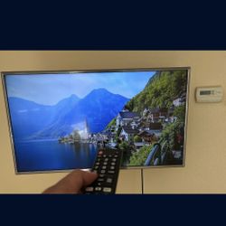  43in LG Flatscreen,Wall Mount,Remote Selling ASAP