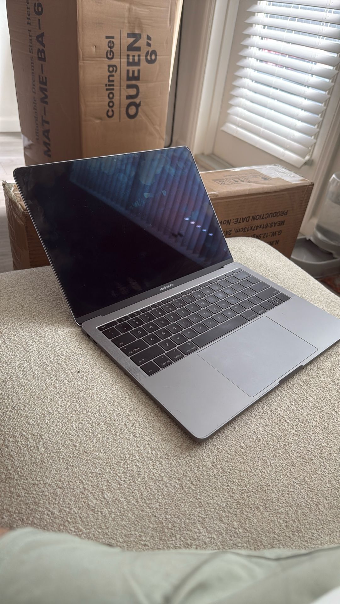 MacBook Pro 13 Inch