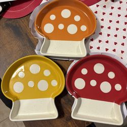 Set of 3 Mushroom Appetizer Dinner Plates Dishes (Red, Orange, Yellow)