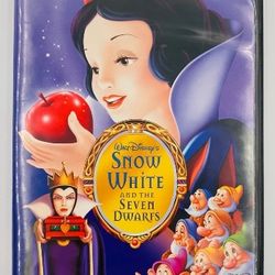 Brand New Disney Snow White And The Seven Dwarfs  DVD Movie .