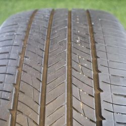 235 55 19 Kumho Crugen HP71 75% Tread 6/32 101H SKU 26898 Road  Force Balanced Tires