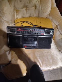 1980s AM/FM Radio