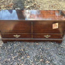 Vintage Lane Cedar Chest With Tags Still Attached