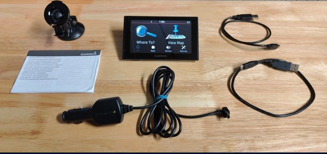 Garmin Nuvi 2599LMTHD 5" GPS with Bluetooth Lifetime Map Updates & HD Digital Built-in Traffic