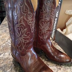 Nocono.Ladies Cowboy Boots Size 8