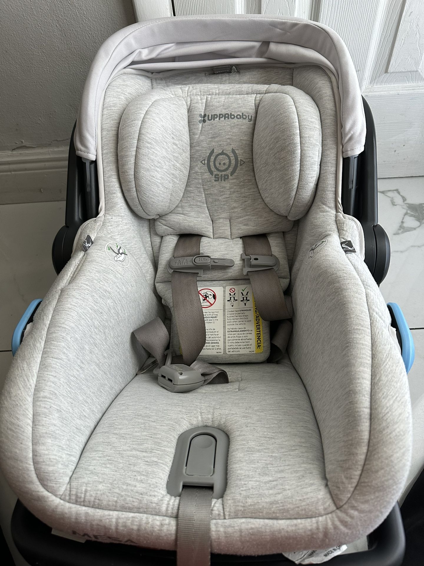 Uppababy Mesa Car Seat With Base