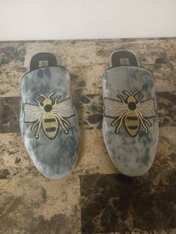 Steve Madden Hugh Blue Velvet Bee Slide On  Slippers Sz 8.5M Novelty Whimsical