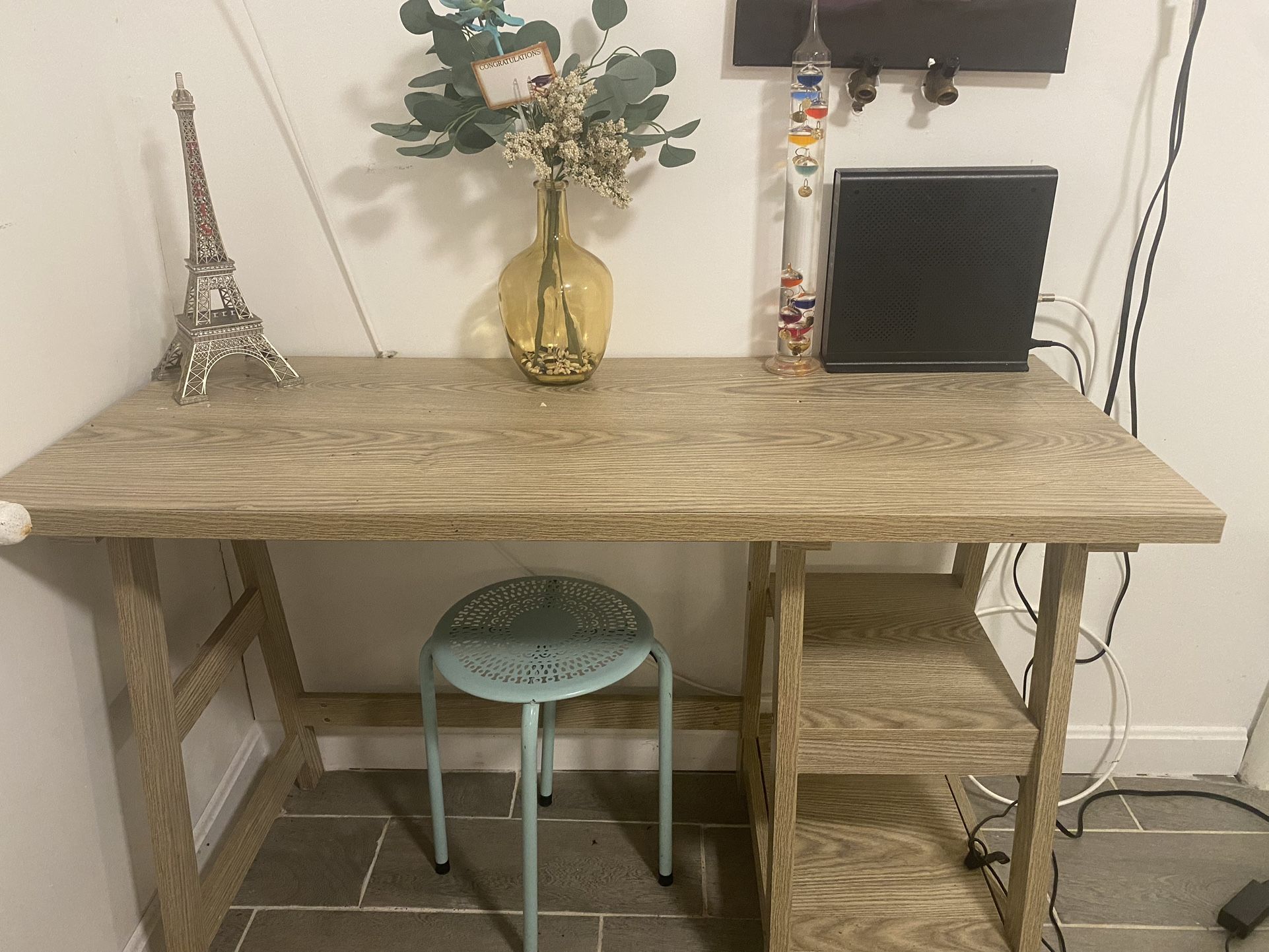 Mesa / Desk Office equipment & Supplies