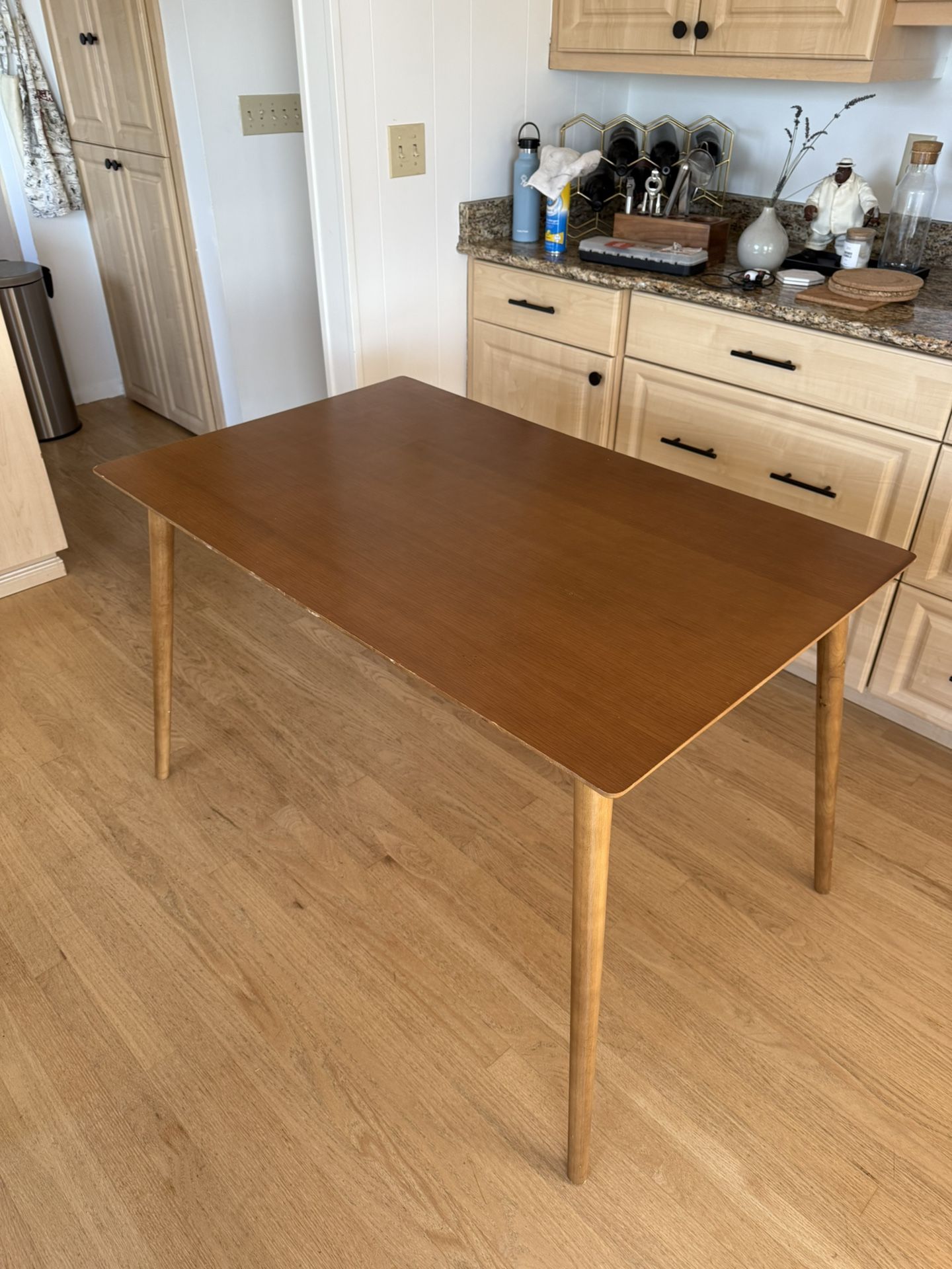 Dining Table 48 X 36