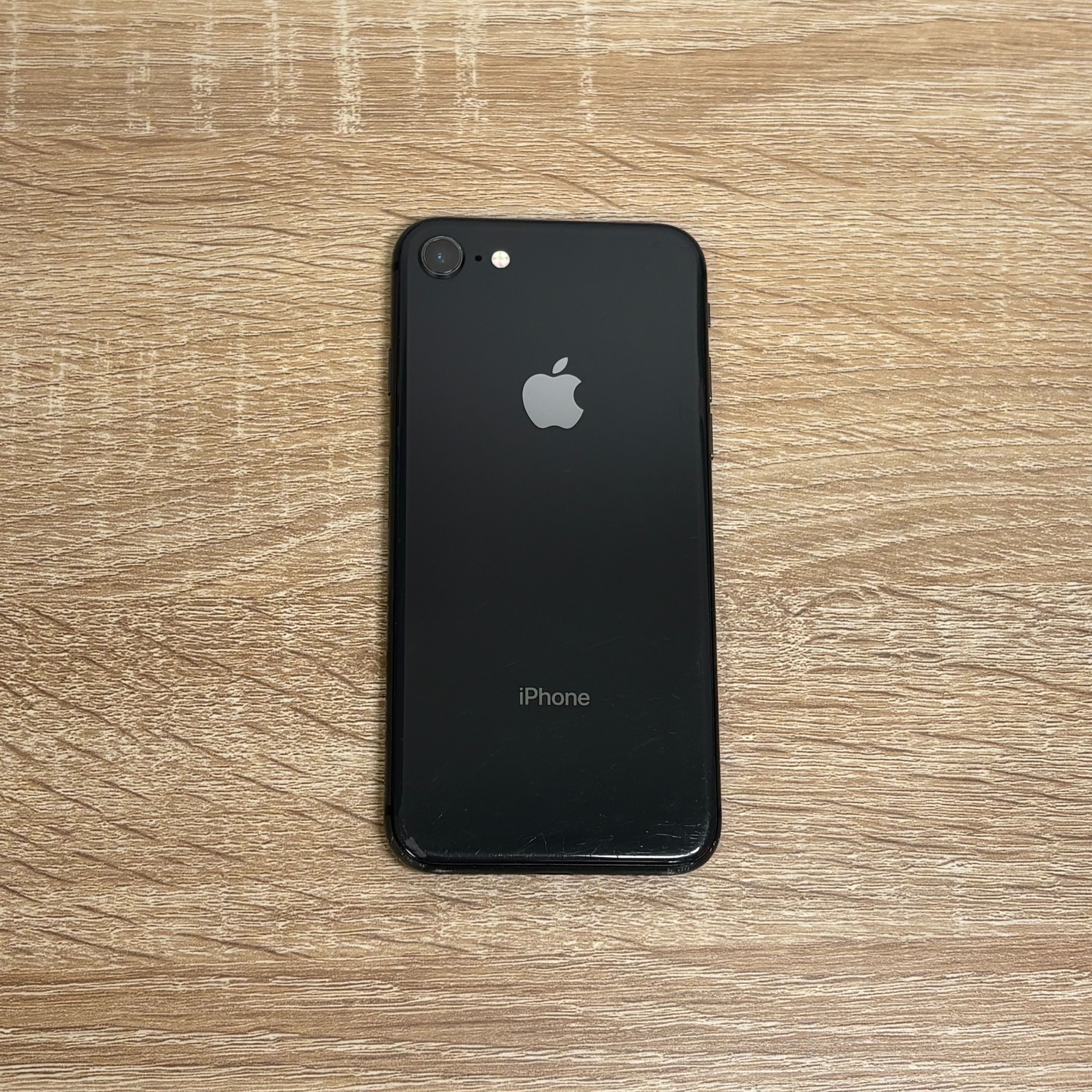 iPhone 8 - Unlocked - 128GB - Black