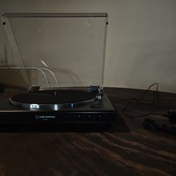AT-LP60XBT Vinyl Player