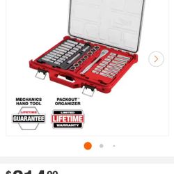 Milwaukee Ratchet And Socket Set.