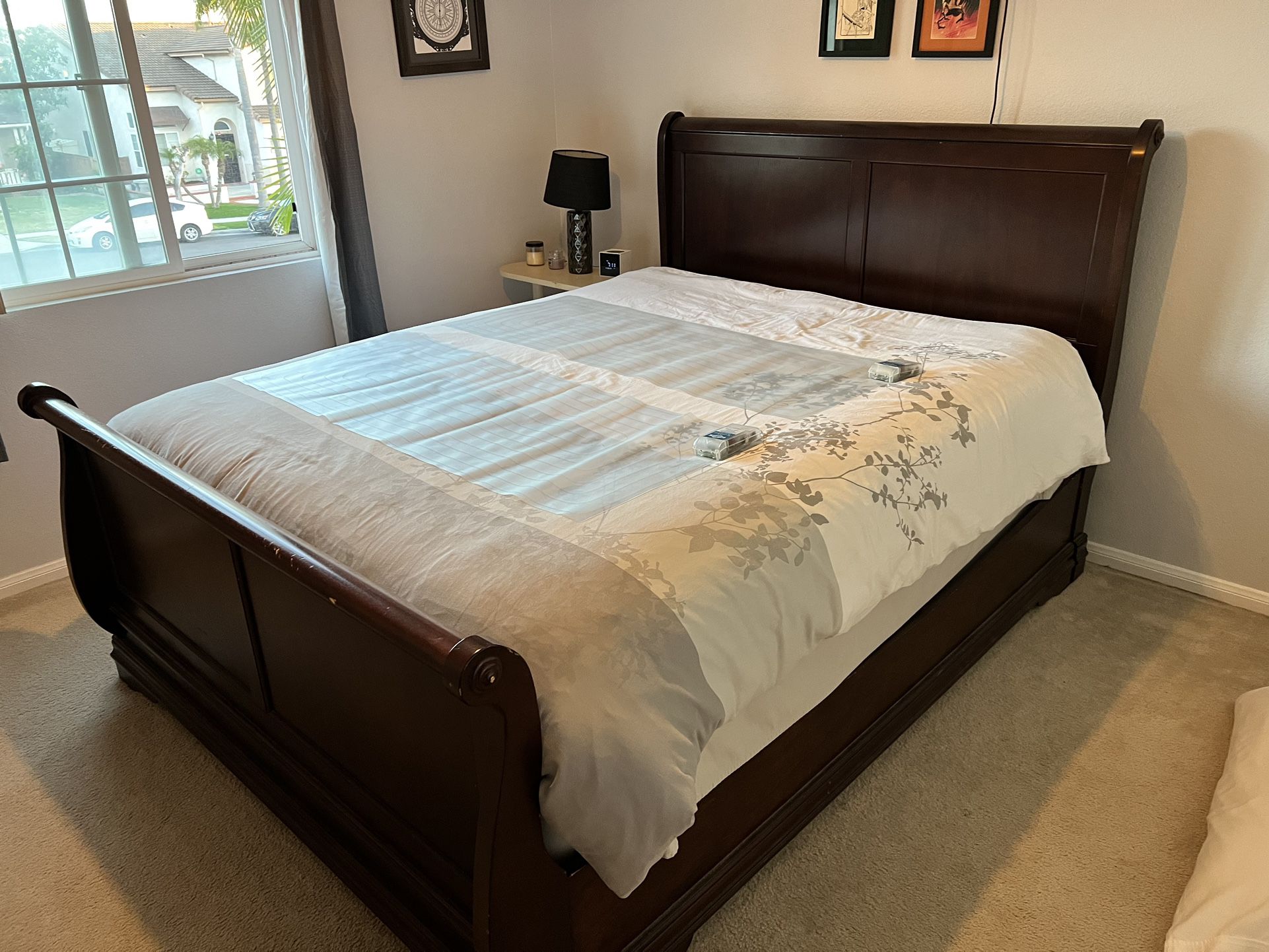 Queen Bed Frame(mattress Not Included)