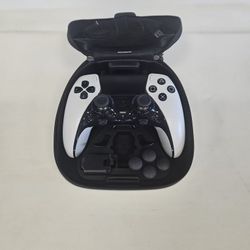 Sony PlayStation 5 Dualsense Edge Wireless Controller in Case with Accessories 814009-1