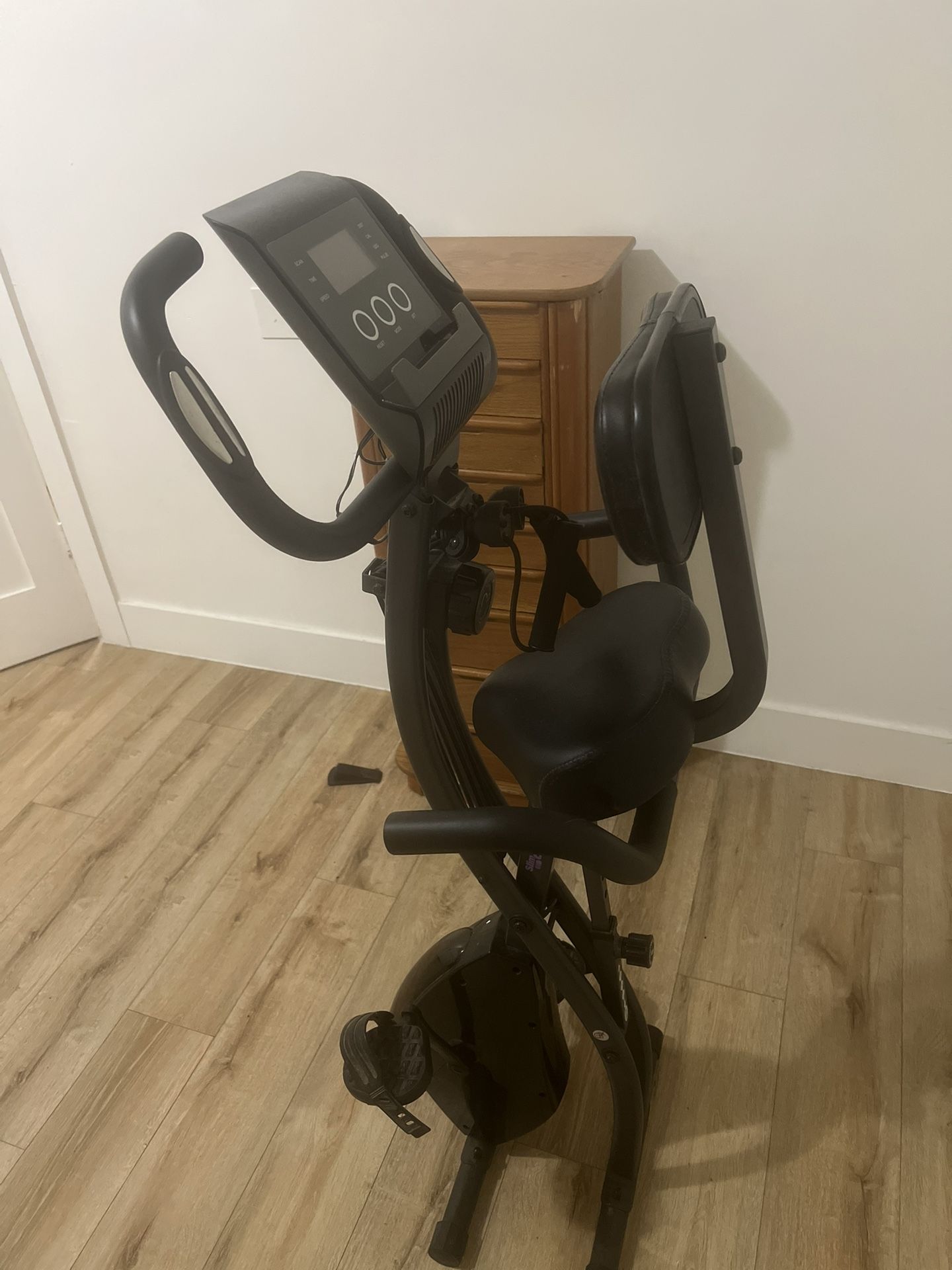 Bicycle exercise equipment