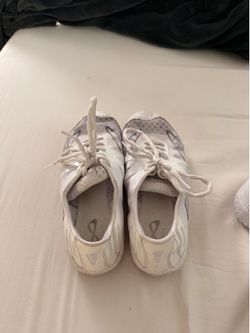 Infinity cheer shoes