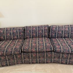 Super Clean Super Comfortable Couch!