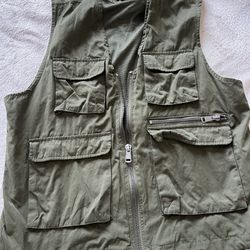 Forever 21 Vest (army green, size M)
