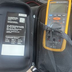 Fluke 1507 Insulation Resistance Tester Meter