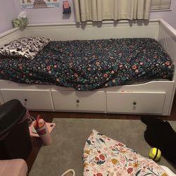 IKEA Hemnes Day Bed