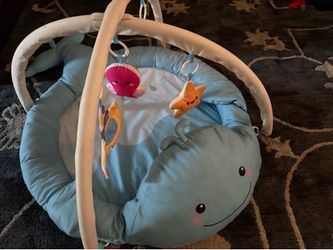 Baby playmat