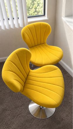 BARSTOOLS (2)-Yellow